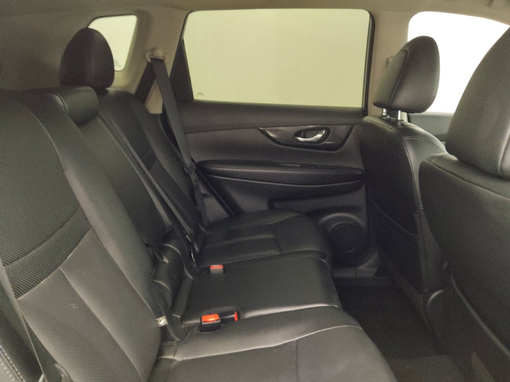 Used 2019 Nissan Rogue SL FWD image 19
