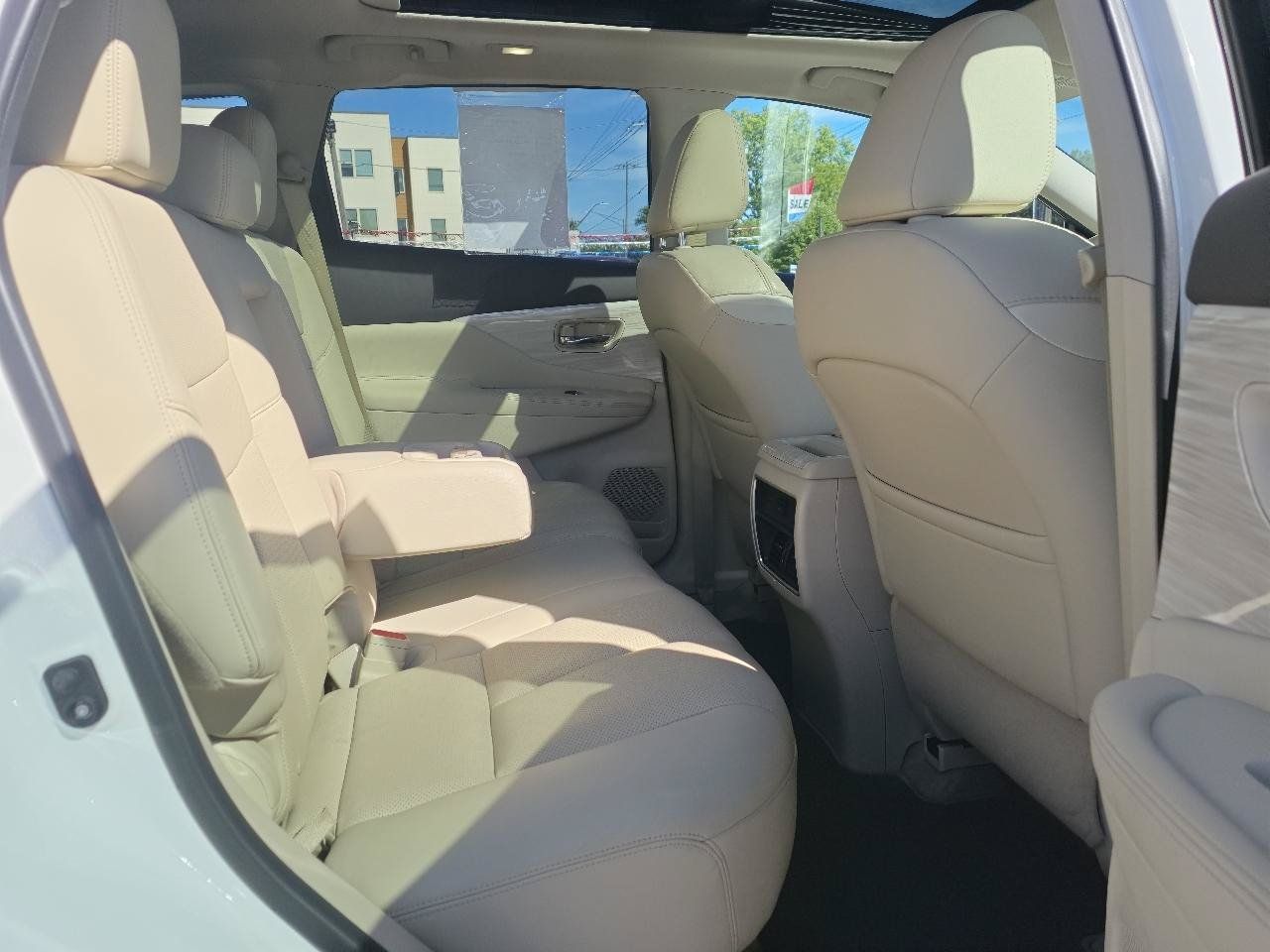 Used 2015 Nissan Murano SL w/ SL Technology Package AWD/4WD image 16