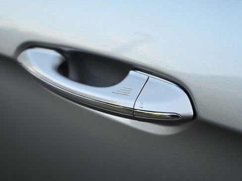 Used 2024 Ford Edge Titanium image 12