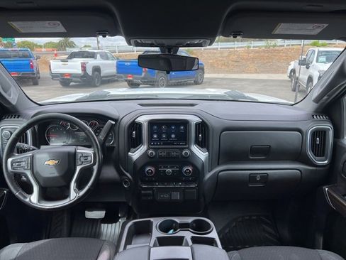 Used 2022 Chevrolet Silverado 2500 LT w/ Convenience Package image 19