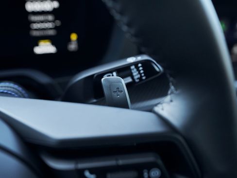 Used 2026 Porsche 911 GT3 w/ Weissach Package image 59