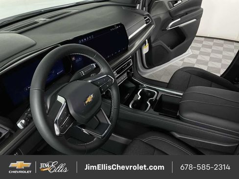 New 2026 Chevrolet Traverse LT image 28
