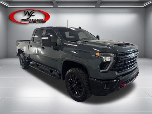 Used 2025 Chevrolet Silverado 2500 LT w/ Trail Boss Package AWD/4WD image 3
