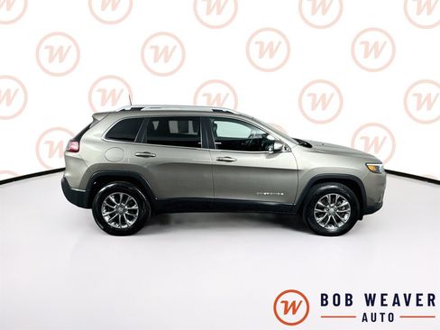 Used 2020 Jeep Cherokee Latitude Plus w/ Comfort/Convenience Group AWD/4WD image 9