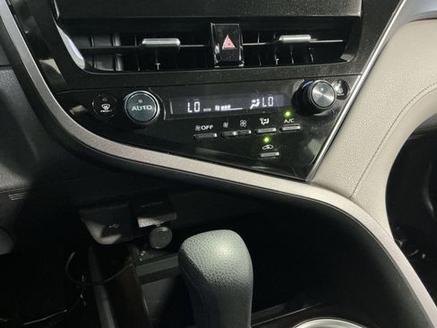 Used 2024 Toyota Camry LE FWD image 21