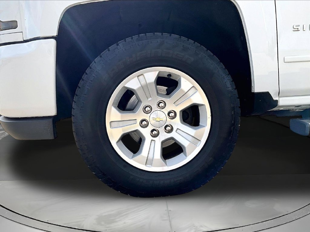 Used 2017 Chevrolet Silverado 1500 LT w/ All Star Edition AWD/4WD image 36