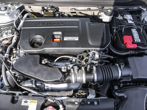 Used 2019 Honda Accord Touring image 43