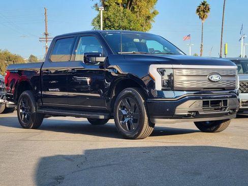 New 2025 Ford F150 Lightning Lariat image 26