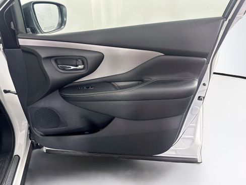 Used 2024 Nissan Murano SV FWD image 30