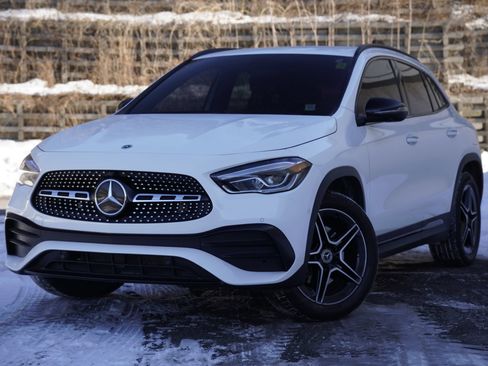 Used 2023 Mercedes-Benz GLA 250 4MATIC image 2