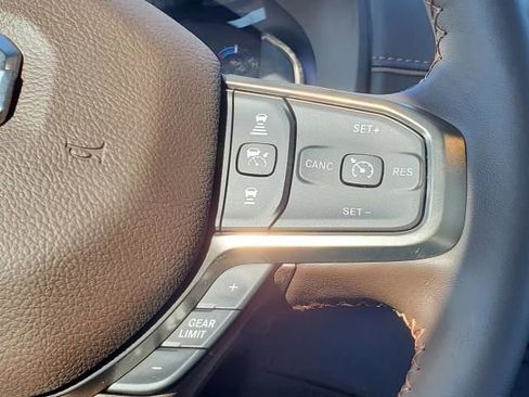 Used 2025 RAM 3500 Longhorn image 18