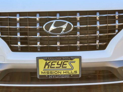 New 2025 Hyundai Venue Limited image 10