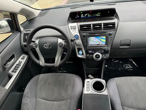 Used 2012 Toyota Prius V Two image 12
