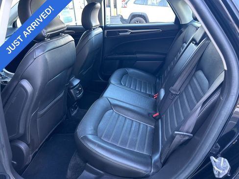 Used 2016 Ford Fusion Energi SE image 6