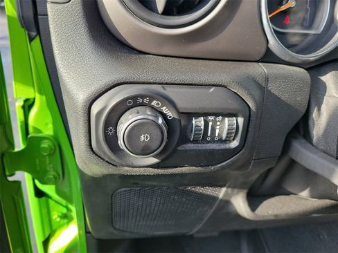 Used 2019 Jeep Wrangler Unlimited Sport S image 30