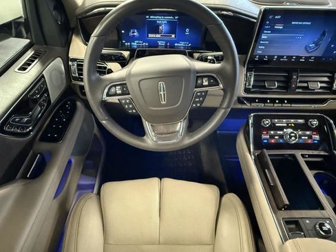 Used 2024 Lincoln Navigator L Reserve image 15