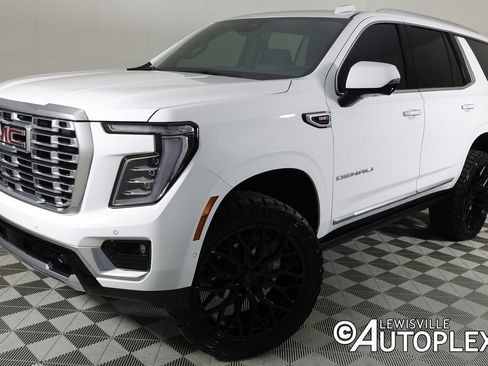 Used 2026 GMC Yukon Denali w/ Sun & Power Step Package AWD/4WD image 1