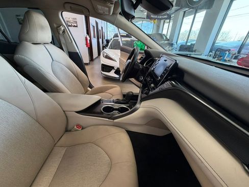 Used 2022 Toyota Camry LE image 37