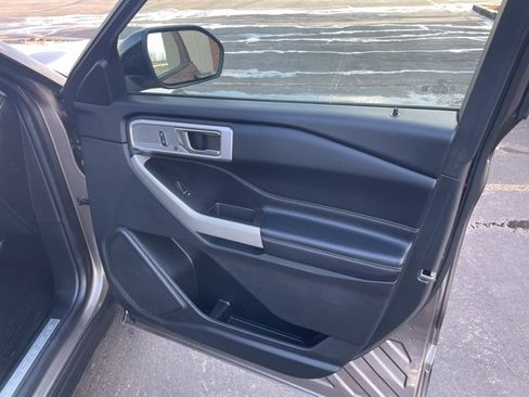 Used 2021 Ford Explorer Limited w/ Equipment Group 301A image 51