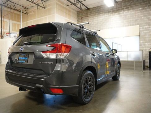 Used 2023 Subaru Forester Premium image 4