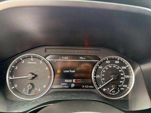 Used 2023 Mitsubishi Outlander SE AWD/4WD image 16