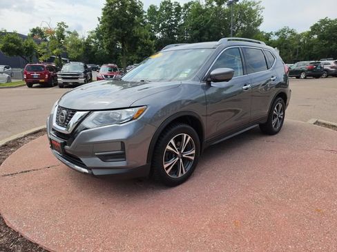 Used 2019 Nissan Rogue SV w/ Premium Package AWD/4WD image 1