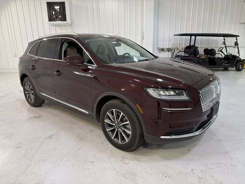 Used 2022 Lincoln Nautilus Standard image 7