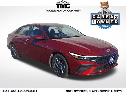 Used 2024 Hyundai Elantra SEL image 1