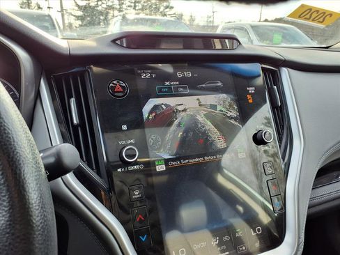 Used 2020 Subaru Outback Limited image 11