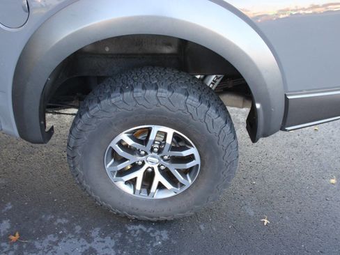 Used 2018 Ford F150 Raptor w/ Equipment Group 802A Luxury image 6