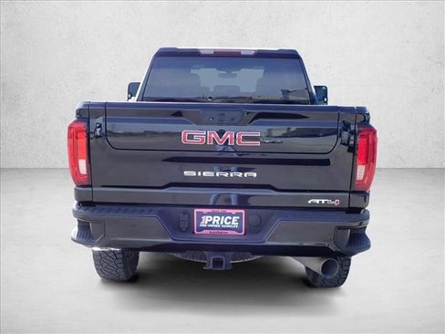 Used 2021 GMC Sierra 2500 AT4 AWD/4WD image 3