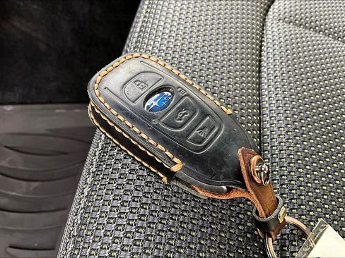 Used 2024 Subaru Crosstrek 2.0i Premium w/ Crosstrek Mirror Package image 11