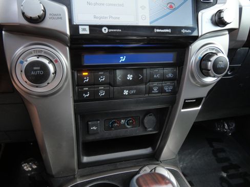 Certified 2022 Toyota 4Runner Limited AWD/4WD image 23