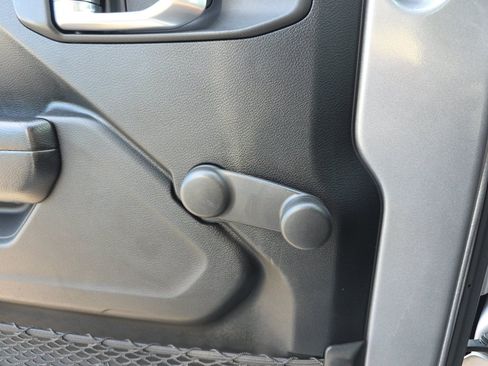 Used 2021 Jeep Wrangler Unlimited Sport AWD/4WD image 23