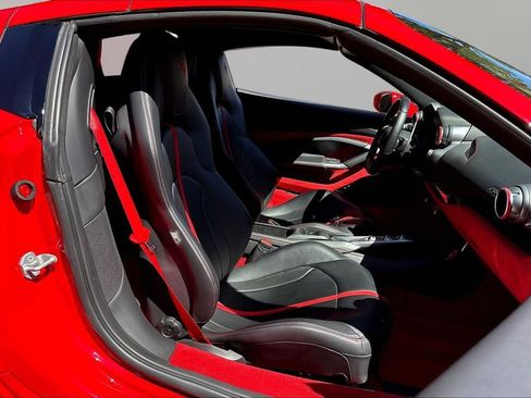 Used 2023 Ferrari F8 Tributo RWD image 23