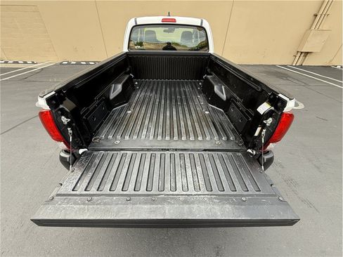 Used 2018 Toyota Tacoma SR RWD image 20