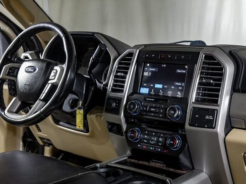 Used 2017 Ford F250 Lariat w/ Chrome Package image 22