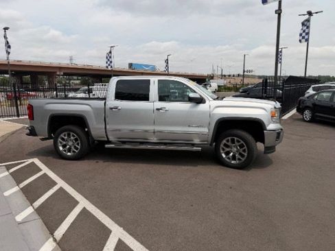 Used 2015 GMC Sierra 1500 SLT w/ SLT Crew Cab Value Package RWD image 23