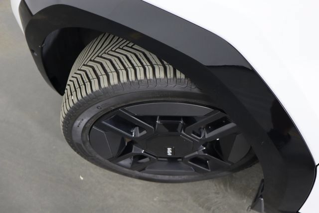 Certified 2024 Kia EV9 GT-Line AWD/4WD image 43