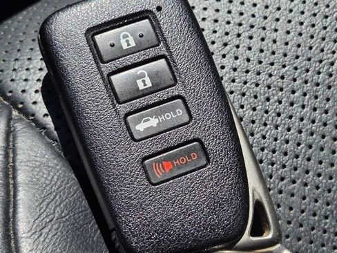 Used 2014 Lexus ES 350 w/ Luxury Package FWD image 36