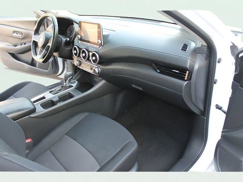 Used 2023 Nissan Sentra SV image 17