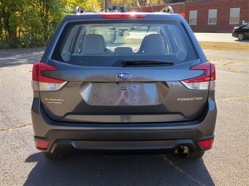 Used 2023 Subaru Forester image 5