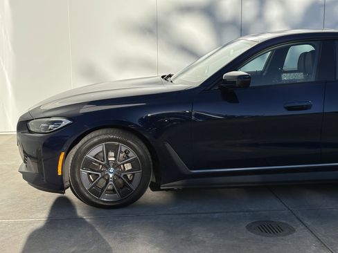 Used 2023 BMW i4 eDrive35 image 5