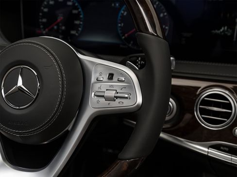 Used 2019 Mercedes-Benz S 560 Sedan image 48