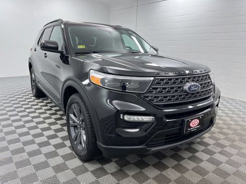 Used 2023 Ford Explorer XLT w/ Equipment Group 202A AWD/4WD image 1