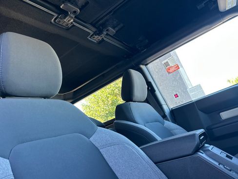 New 2025 Ford Bronco Base w/ Sasquatch Package image 17