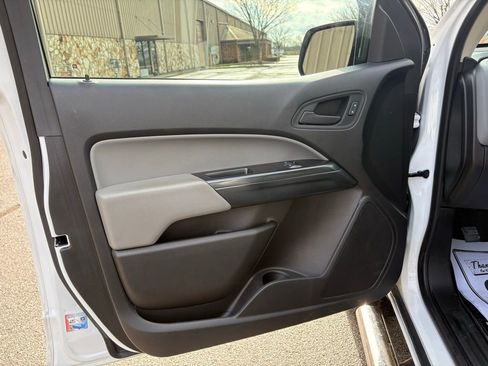 Used 2022 Chevrolet Colorado W/T image 19