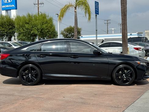 Used 2019 Honda Accord Sport image 8