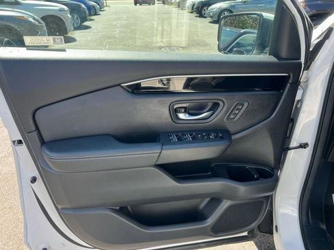 Used 2024 Honda Pilot Touring image 30