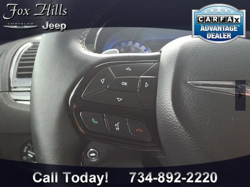Used 2018 Chrysler 300 S AWD/4WD image 16
